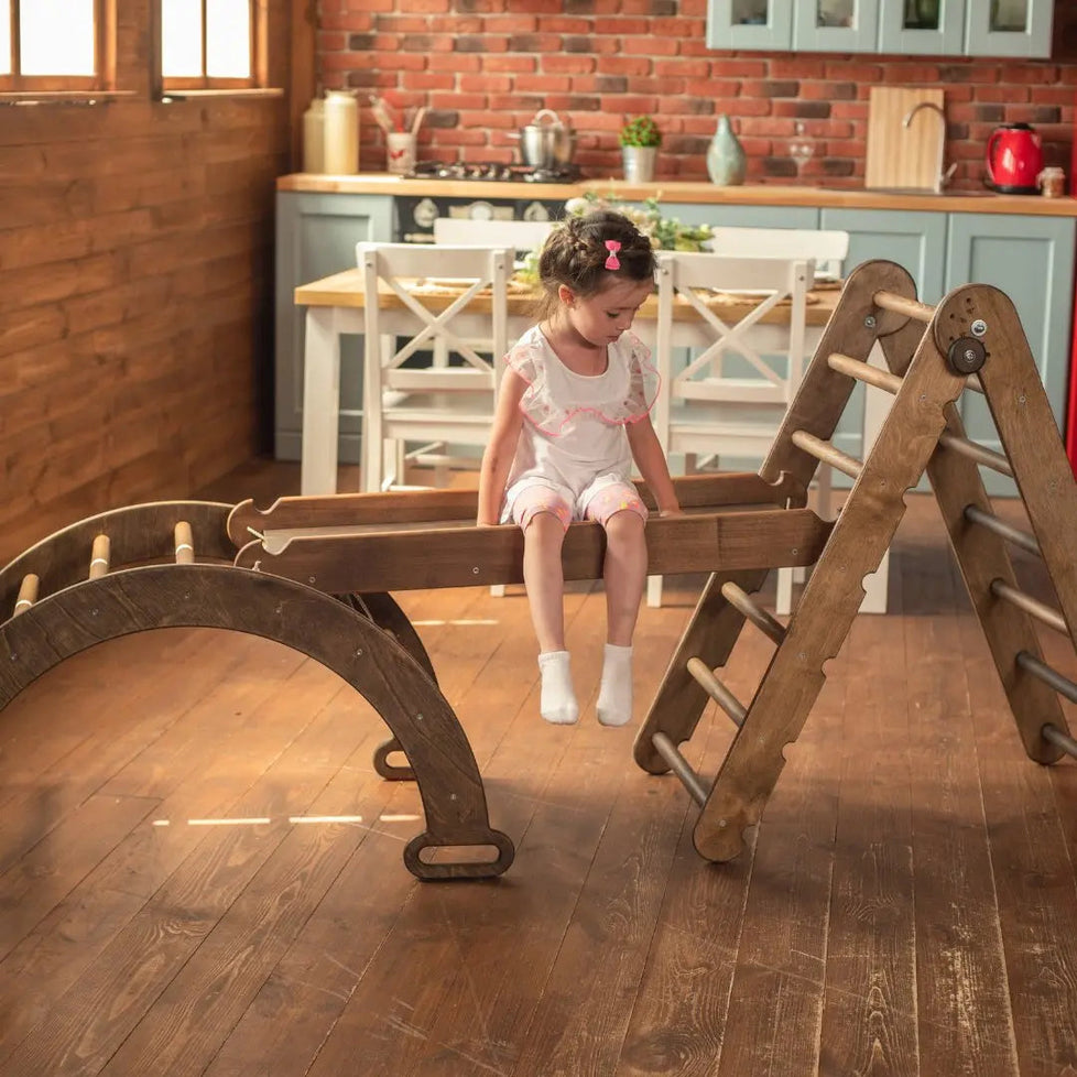 Montessori prolézačka 3v1: žebřík, houpačka, čokoládová